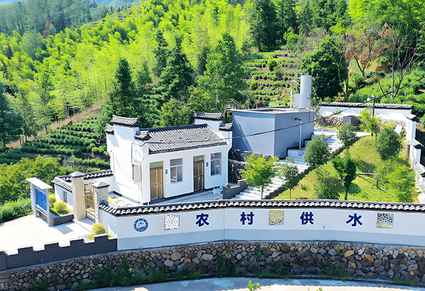 寶雞農(nóng)村飲水水質(zhì)提升項(xiàng)目集成式一體化凈水設(shè)備選擇哪種？